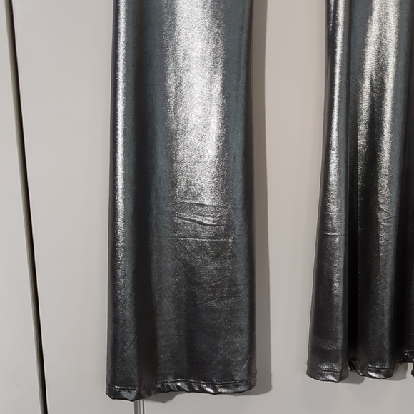 NWT Rue 21 Shiny Silver Stretch Pants SZ M Rue21 - Picture 4 of 8